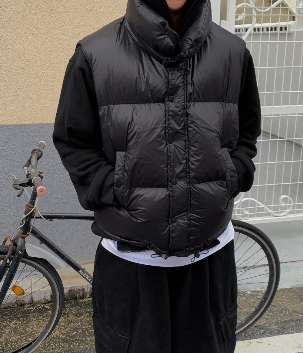 패딩 모델 착용 이미지-S1L74