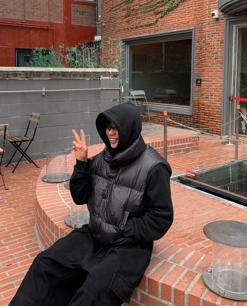 패딩 모델 착용 이미지-S1L81