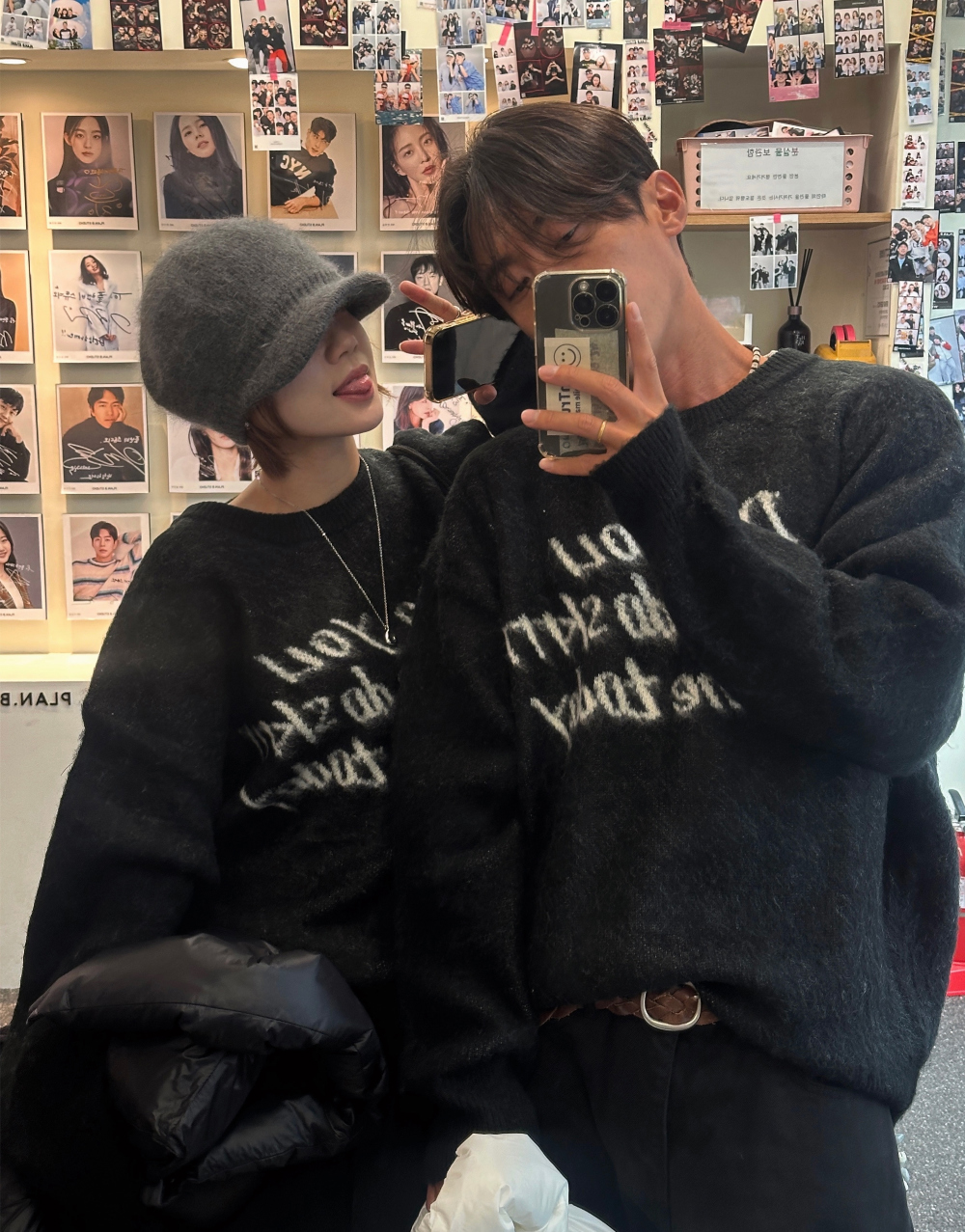 패딩 모델 착용 이미지-S2L8