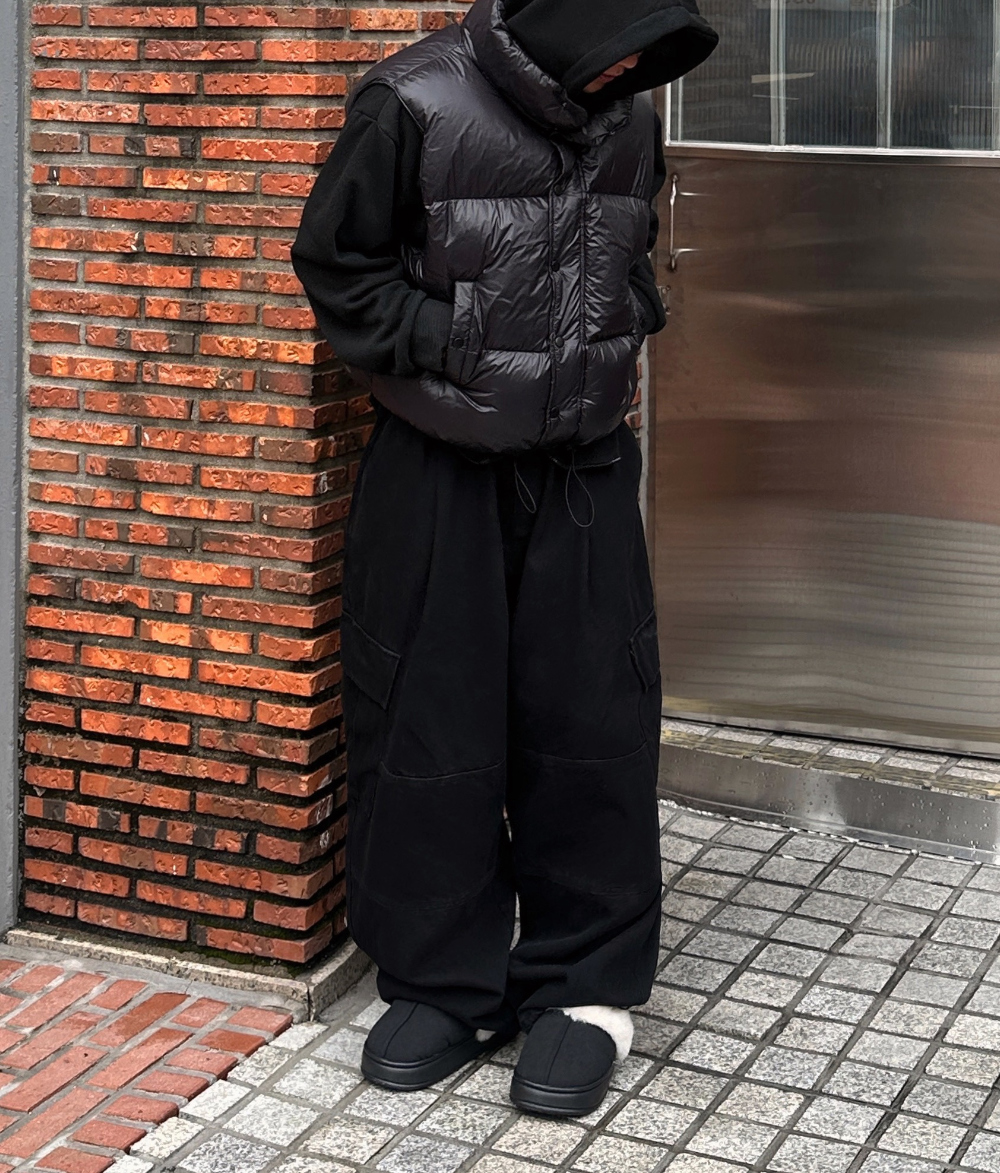 패딩 모델 착용 이미지-S1L78