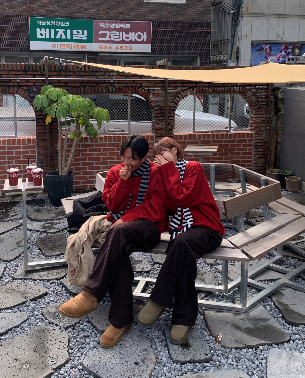 긴팔 티셔츠 모델 착용 이미지-S1L55