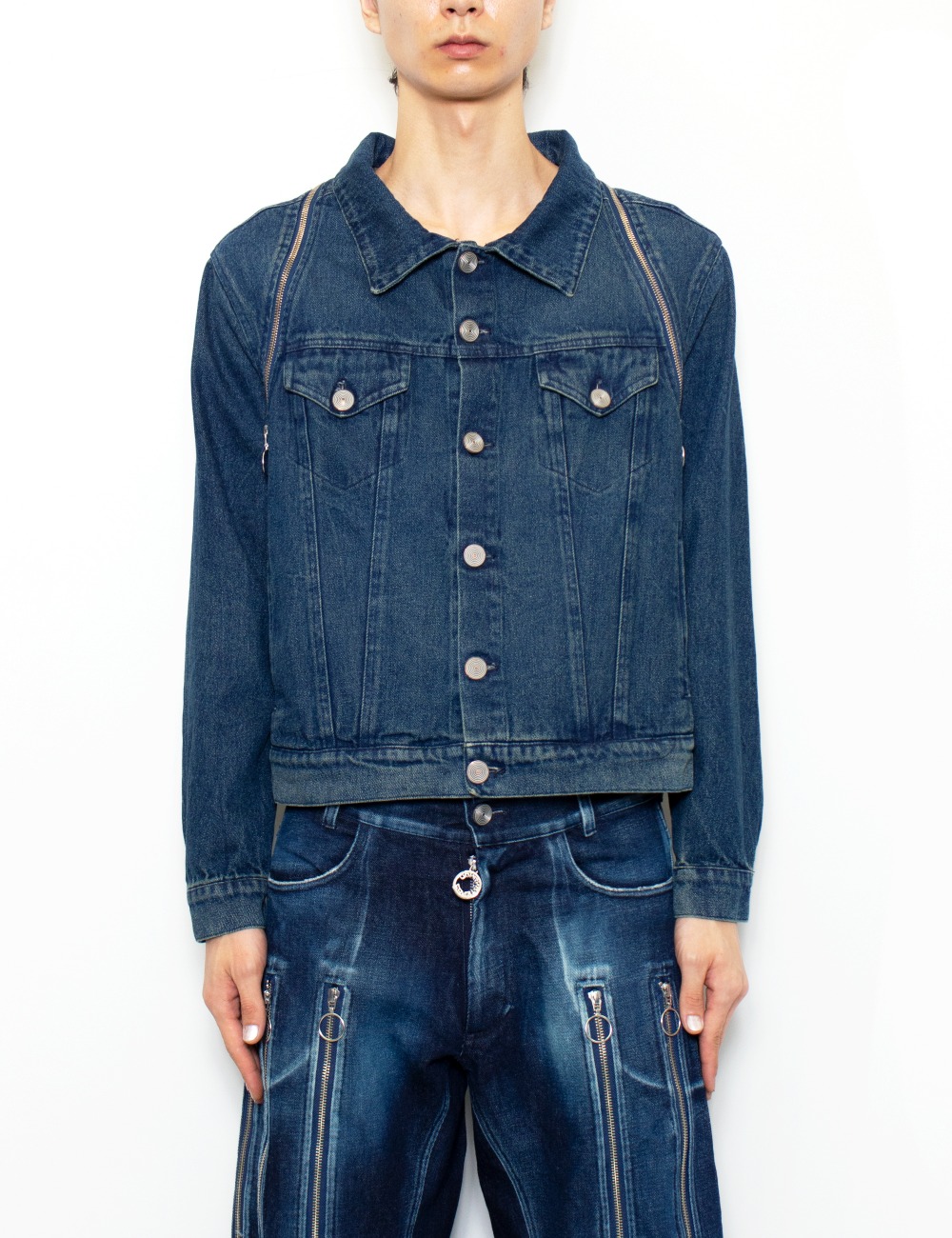 CONVERTIBLE DROP SHOULDER TRUCKER JACKET_INDIGO