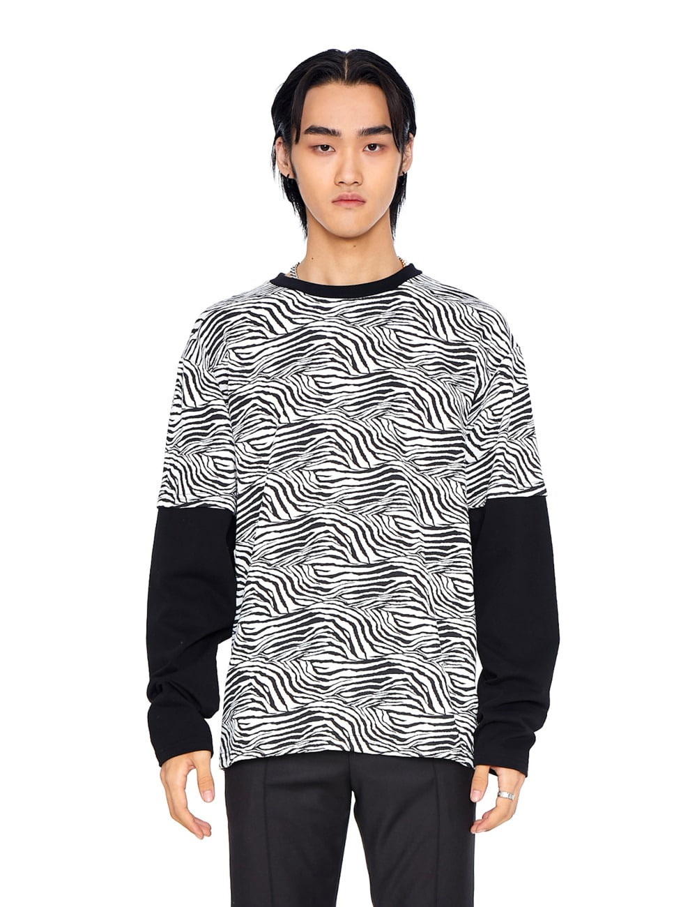 LAYERED ZEBRA L/S_BLACK