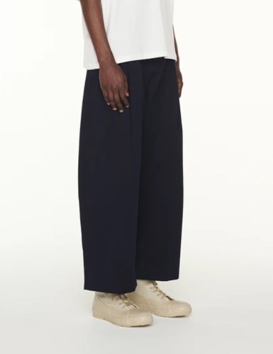 VOLUME PLEAT PANTS_DARK NAVY