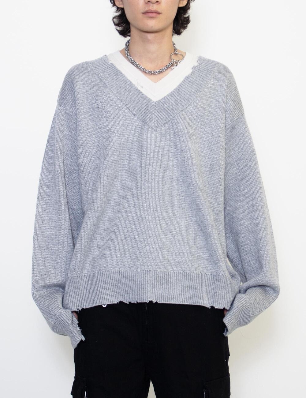 LAYERED V-NECK SWEATER_GRAY