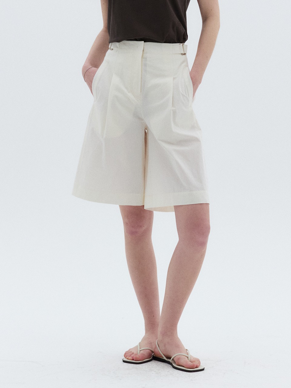 Bizzo Belt Bermuda Pants Ivory