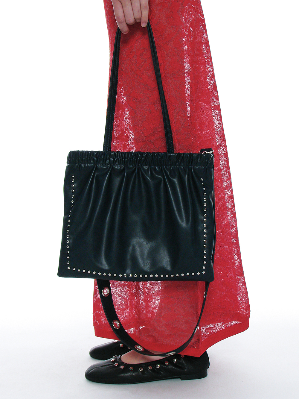 ショルダーバッグ・ポシェット PARTIMENTO WOMEN 2WAY studded shirring flat bag 4BUK466 WOMEN] 2WAY STUDED SHIRRING FLAT BAG_NAVY - 파르티멘토_USD