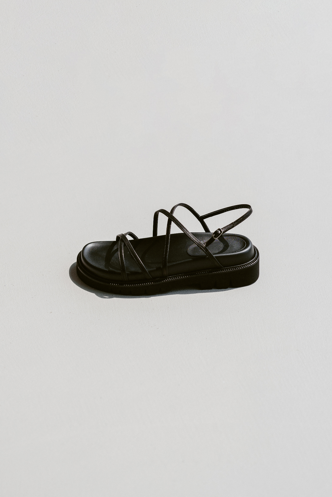 28761_Strap Flat Sandals