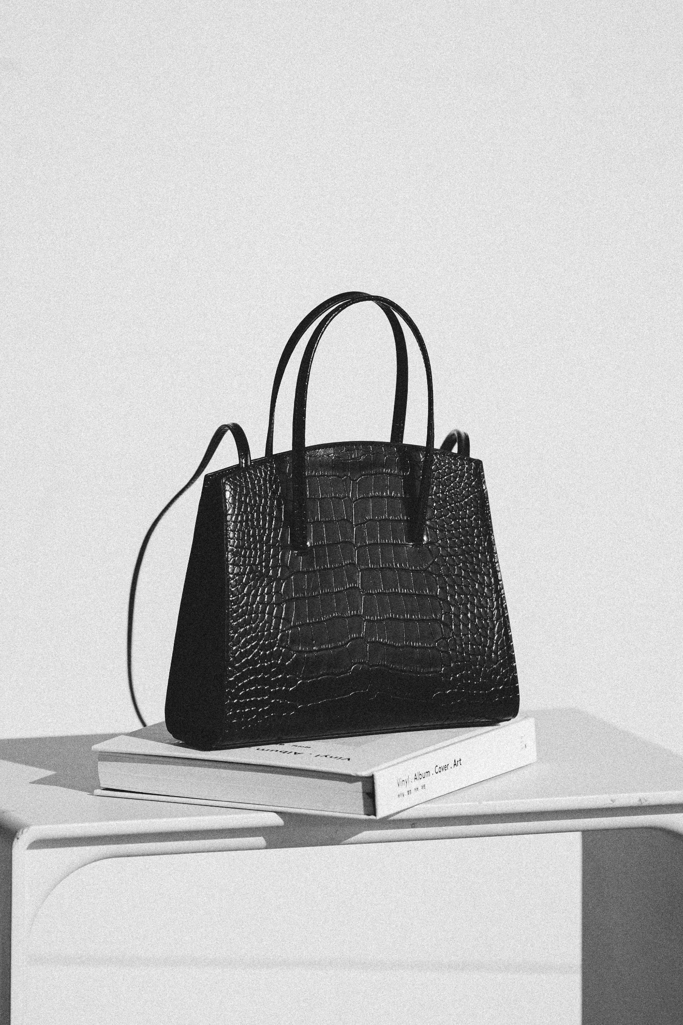 19130_Croco Tote Bag