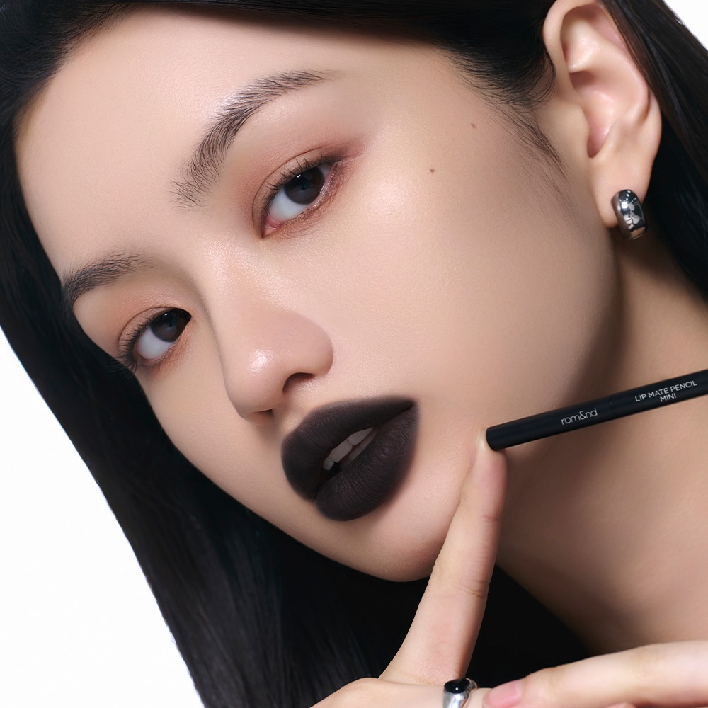 Rom&n Blur Fudge Tint 19 Licorice Jelly