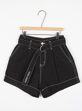 black belt highwaist shorts