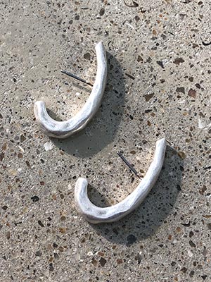 curve earring