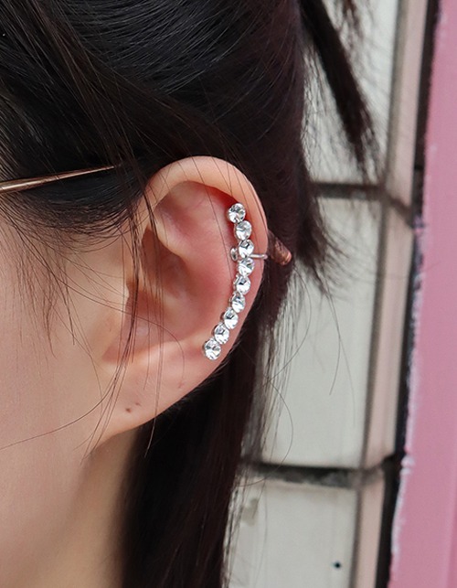 cubic line earcuff