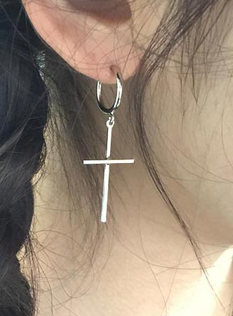 BIG CROSS earcuff