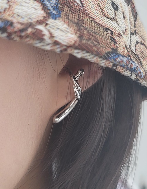 long line twist silver earcuff