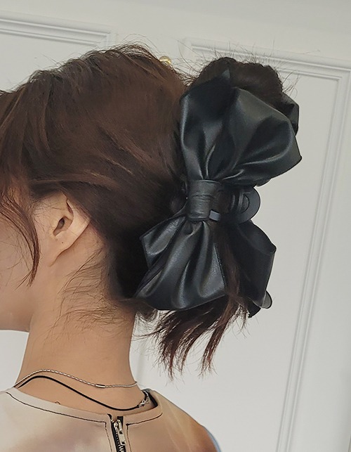 leather big ribbon pin (3 colors)