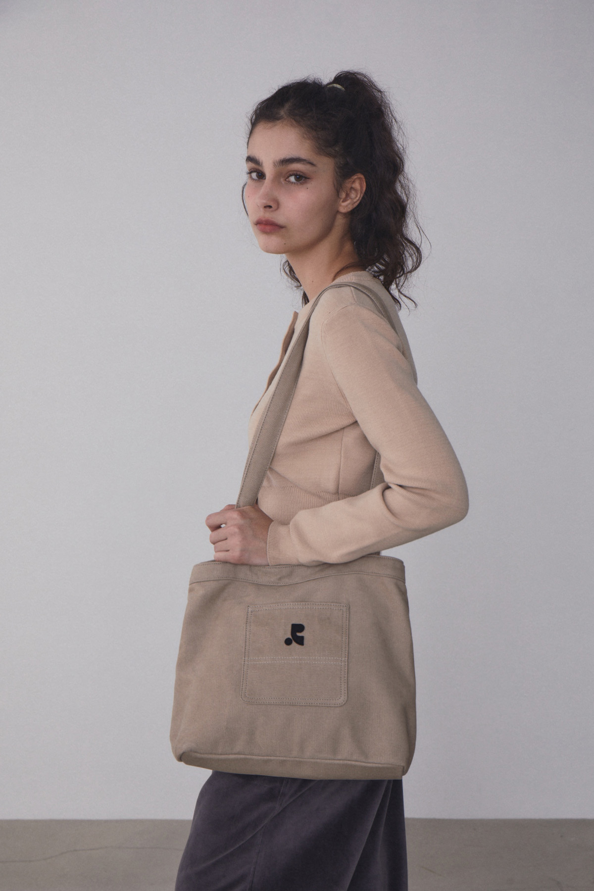 【Rest & Recreation】RR WASHED COTTON SHOULDER BAG RR WASHED COTTON SHOULDER BAG - BEIGE - rest and recreation