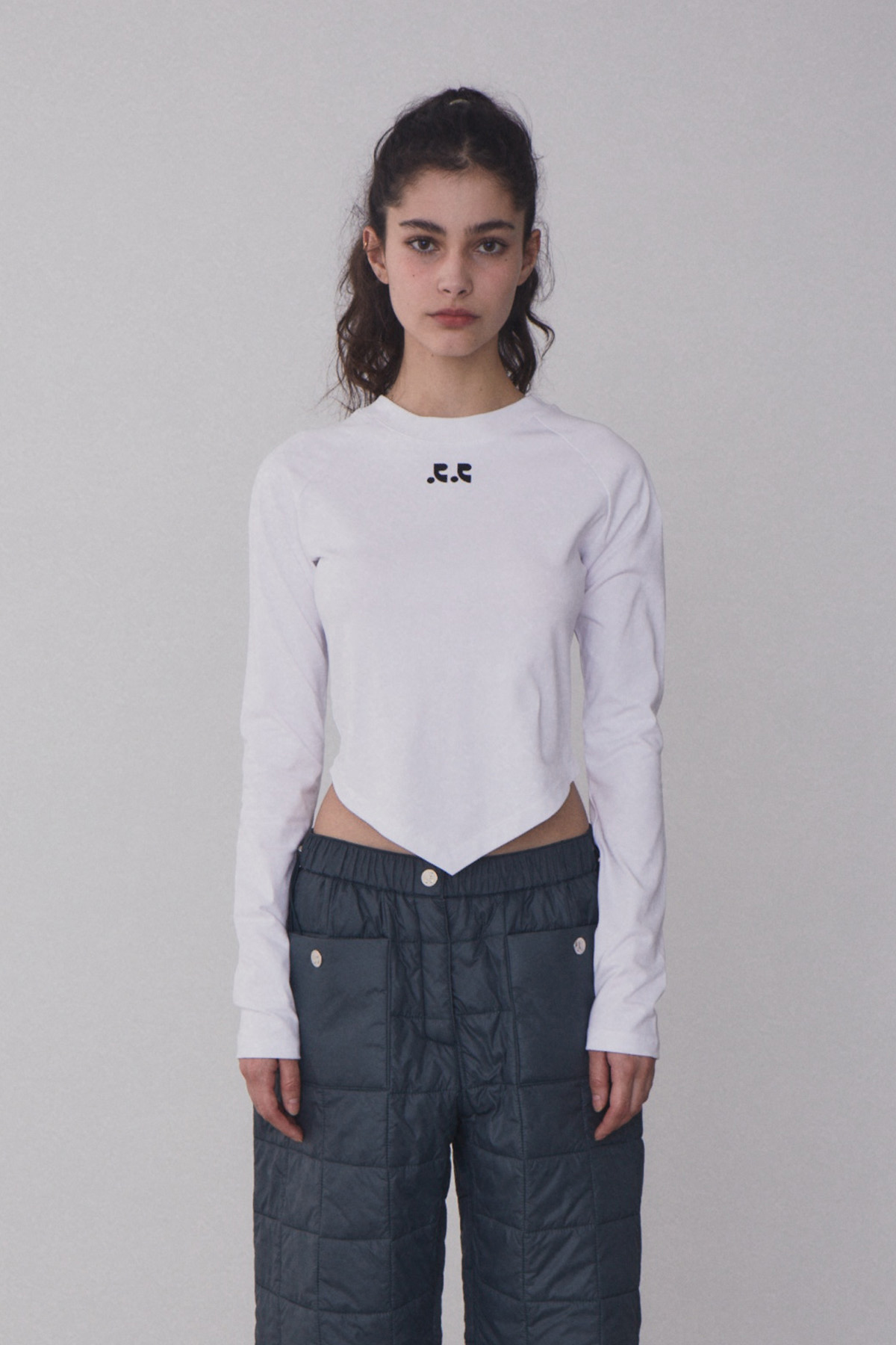 RR ARROW POINT LONG SLEEVE T-SHIRT - WHITE - rest and recreation