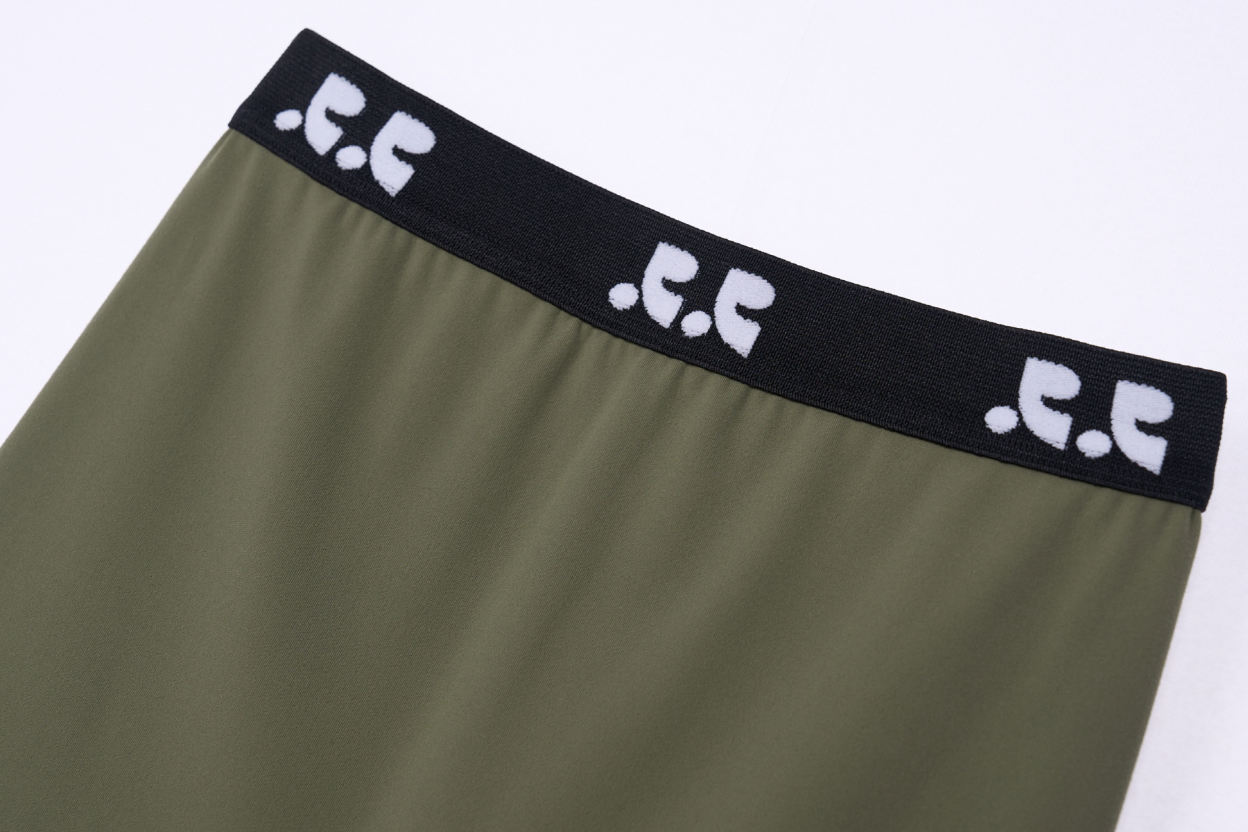 RR LOGO BAND SHORTS - KHAKI - rest and recreation