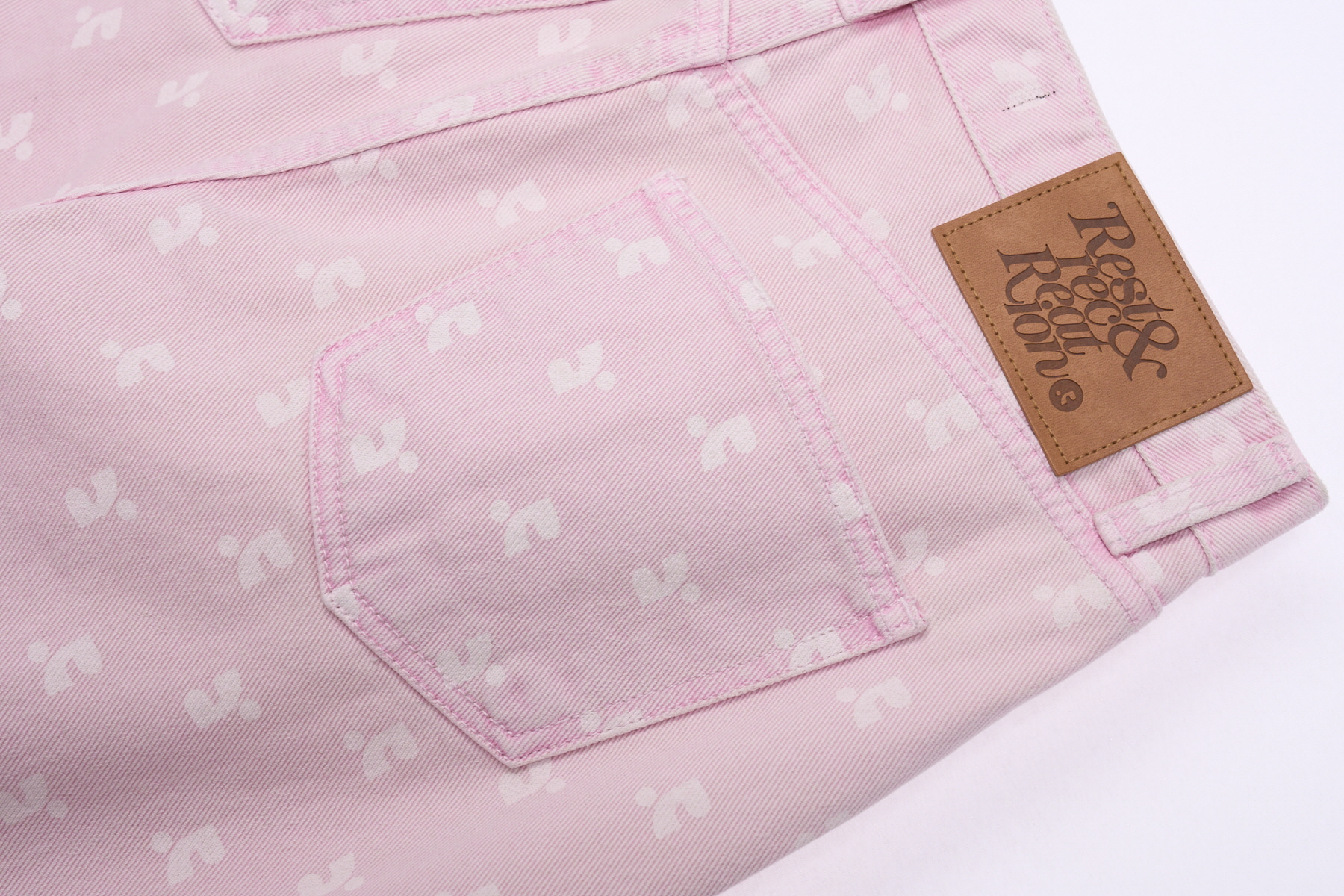RR LOGO PRINTED JEANS - PINK - rest and recreation