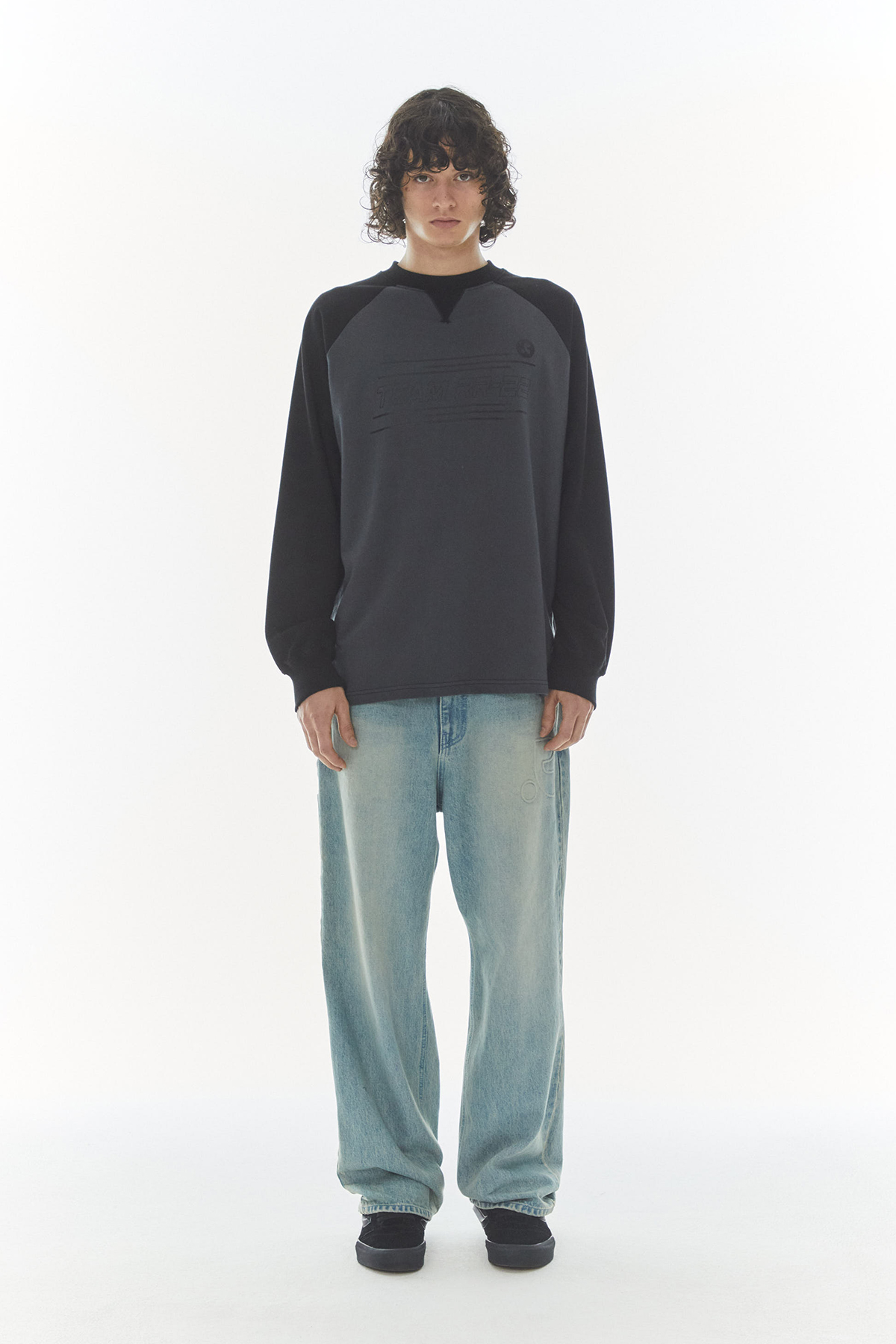 ★韓国人気★Rest & Recreation★LOGO AMBO DENIM PANTS ☆韓国人気☆Rest & Recreation☆LOGO AMBO DENIM PANTS (Rest