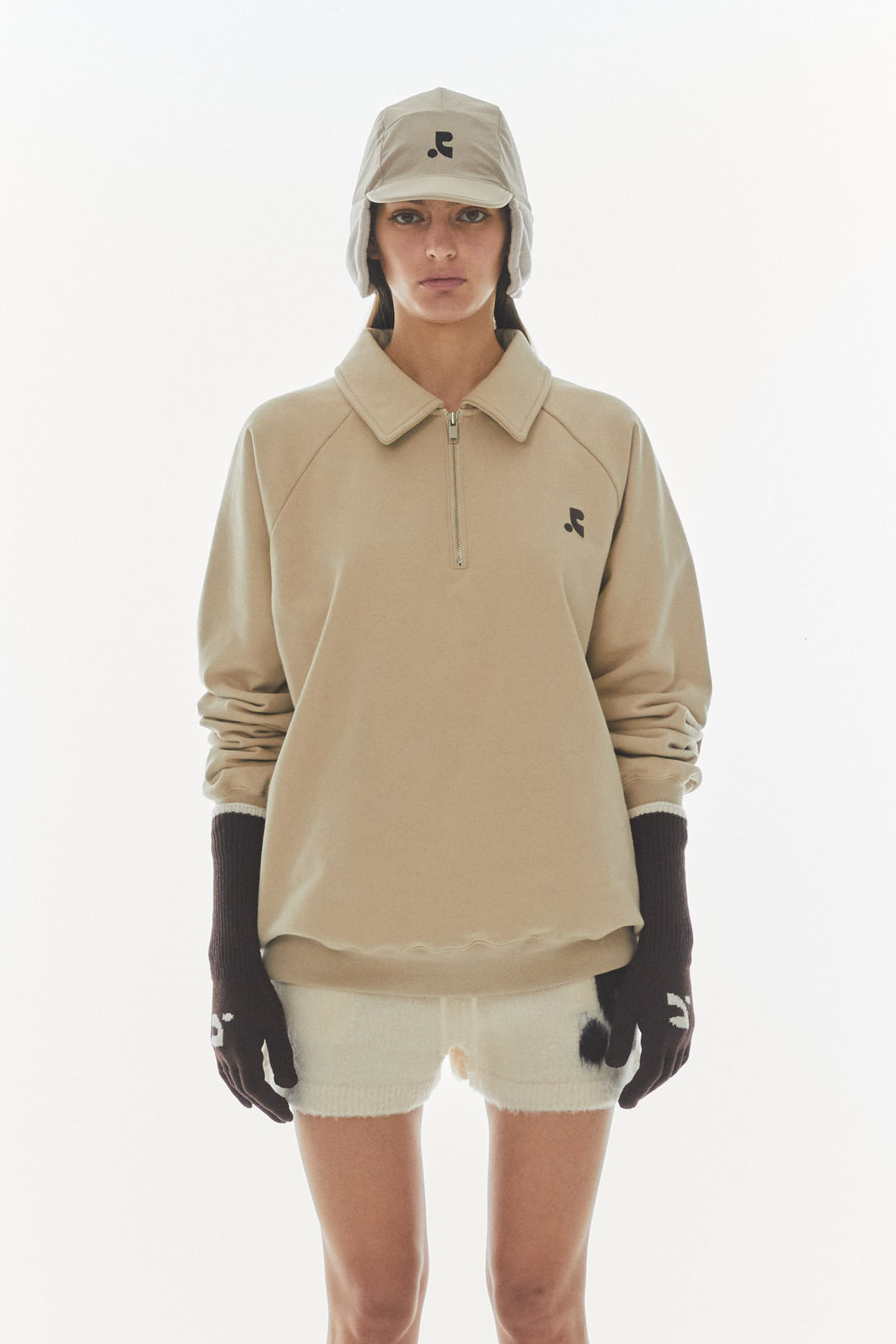 COLLAR RAGLAN SWEATSHIRT - BEIGE - rest and recreation