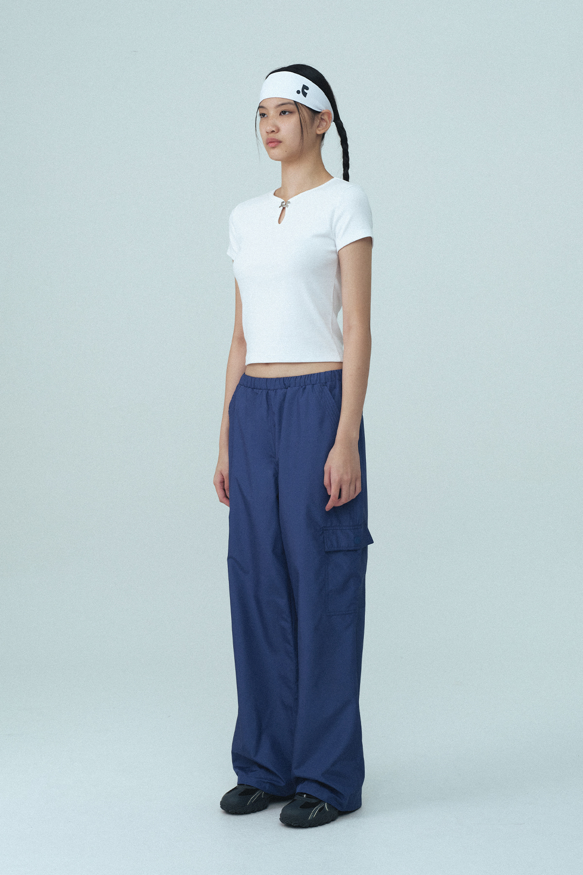 U-NECK LOGO CLIP TOP - WHITE - rest and recreation