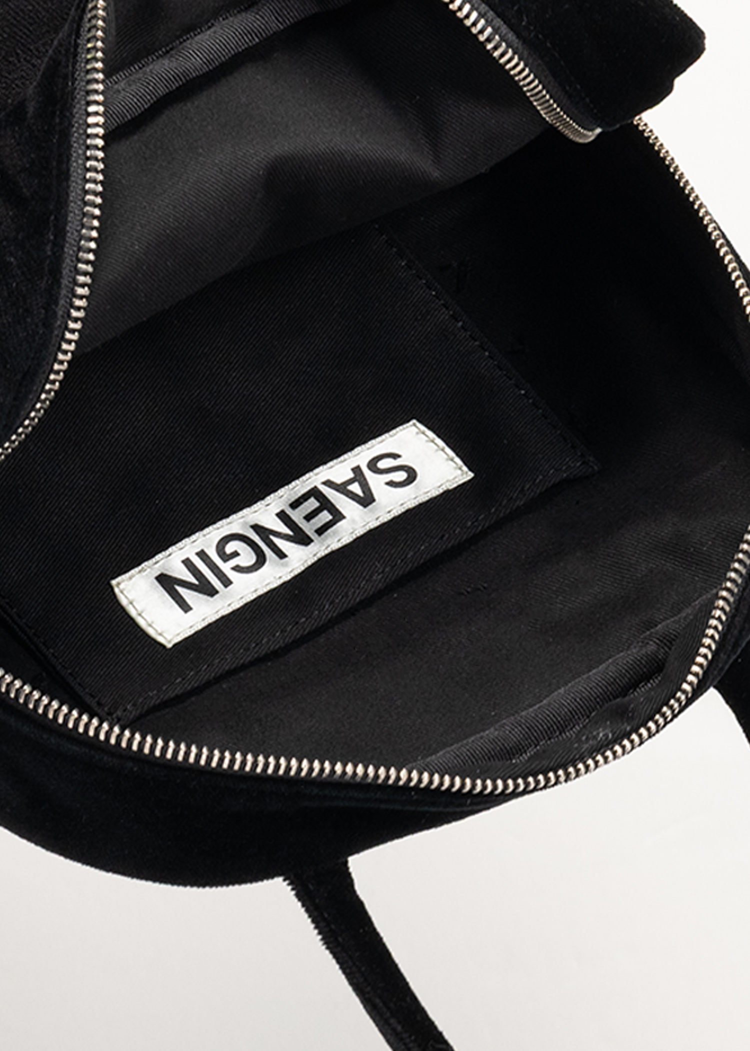 MOTHER-OF-PEARL BUTTON COTTON VELVET HAND BAG - BLACK