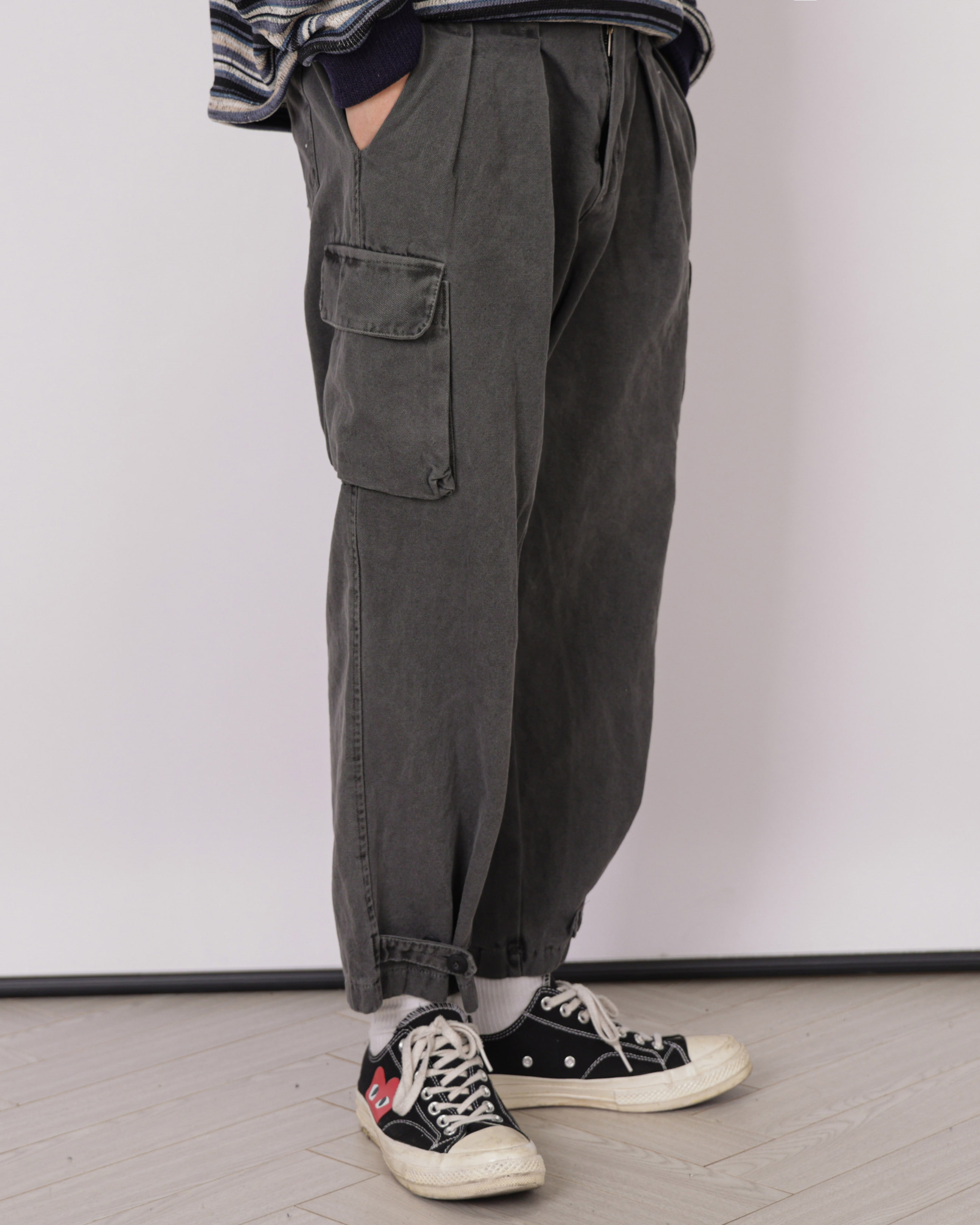 Garment Button Cargo Pants (Khaki/Charcoal)