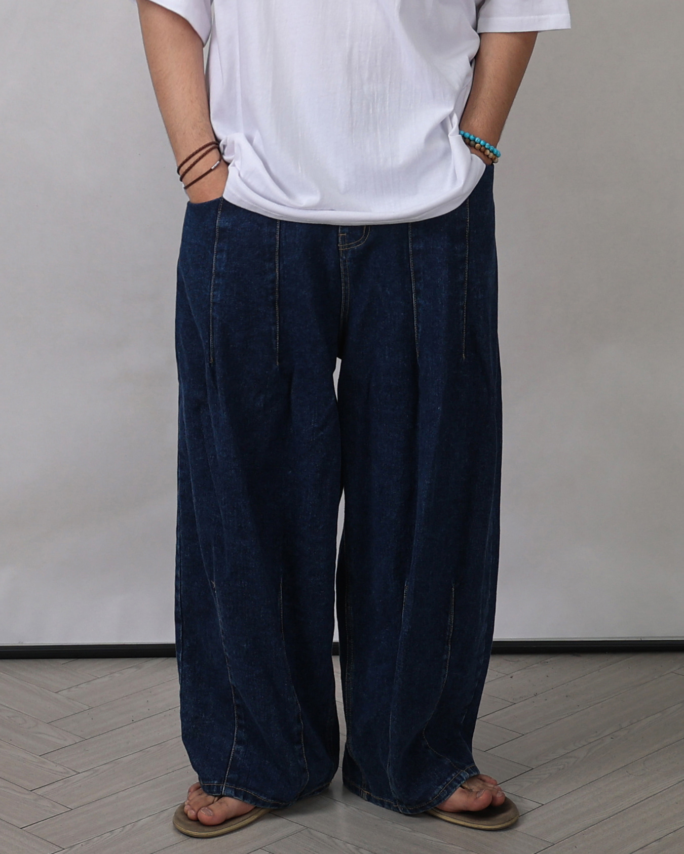 Heavy Density Denim Balloon Pants (Black Denim/Middle Denim)