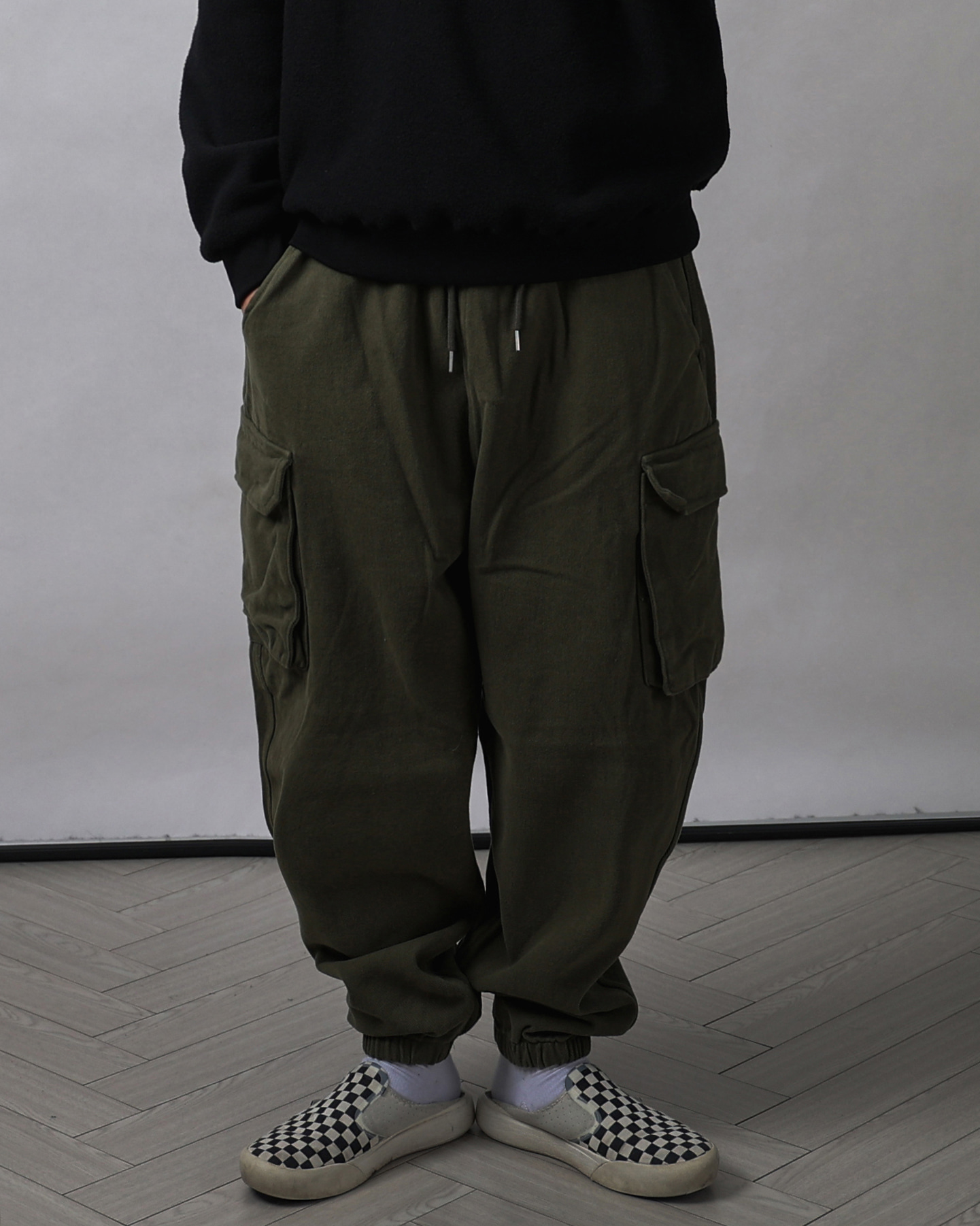 P.CENT Heavy Cargo Balloon Jogger Pants (Black/Khaki)