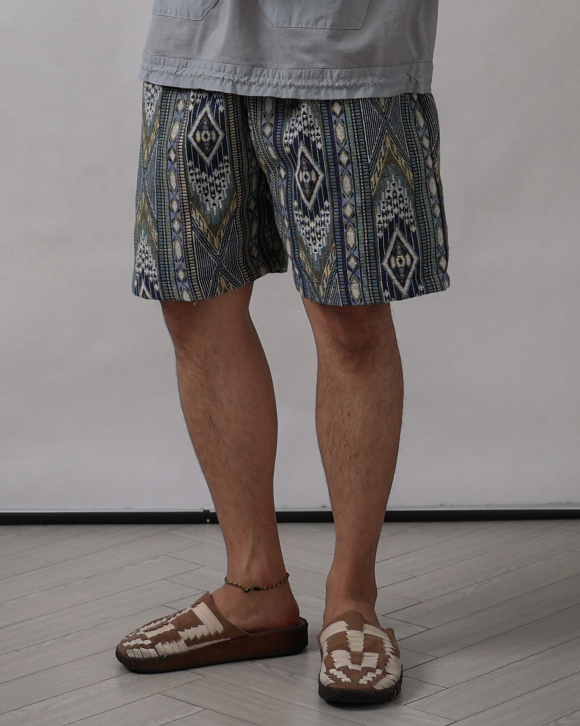 BELL Ethnic Navajo Pattern Shorts (Black/Blue)