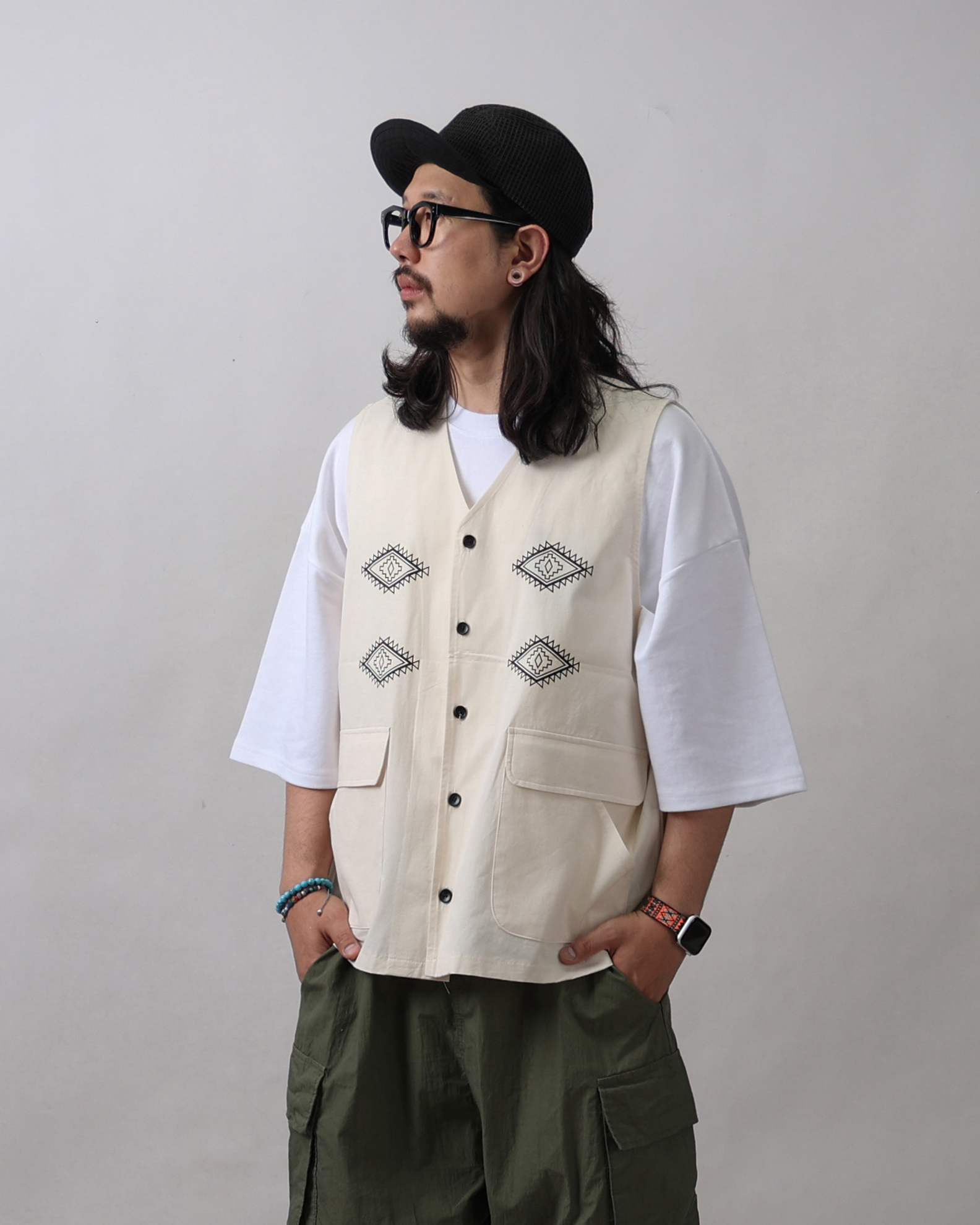 LIBRET NAVAJO Pocket Wide Vest (Ivory)