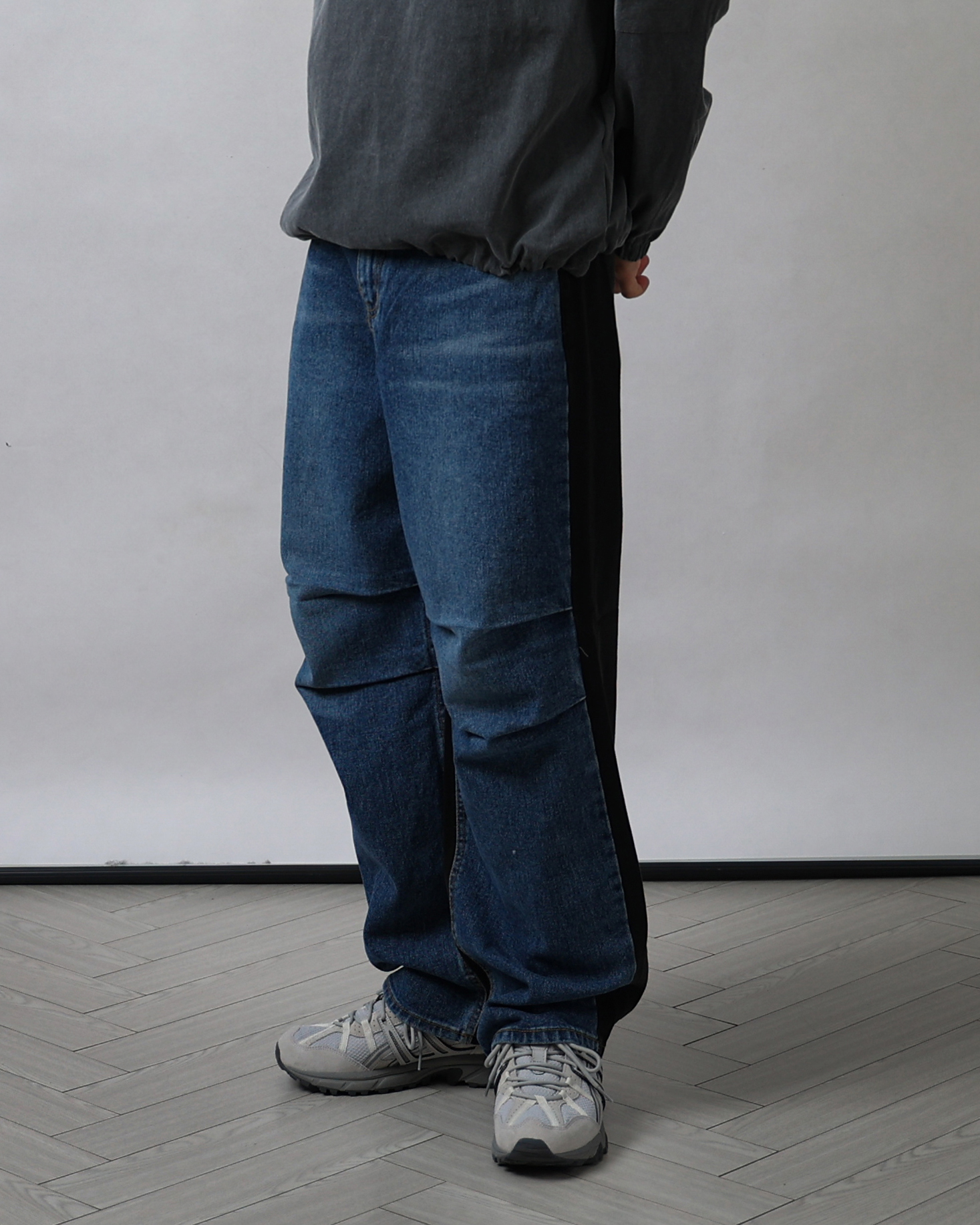 DOVER Faced Parachute Denim- Sweat Pants (Black Denim/Blue Denim)