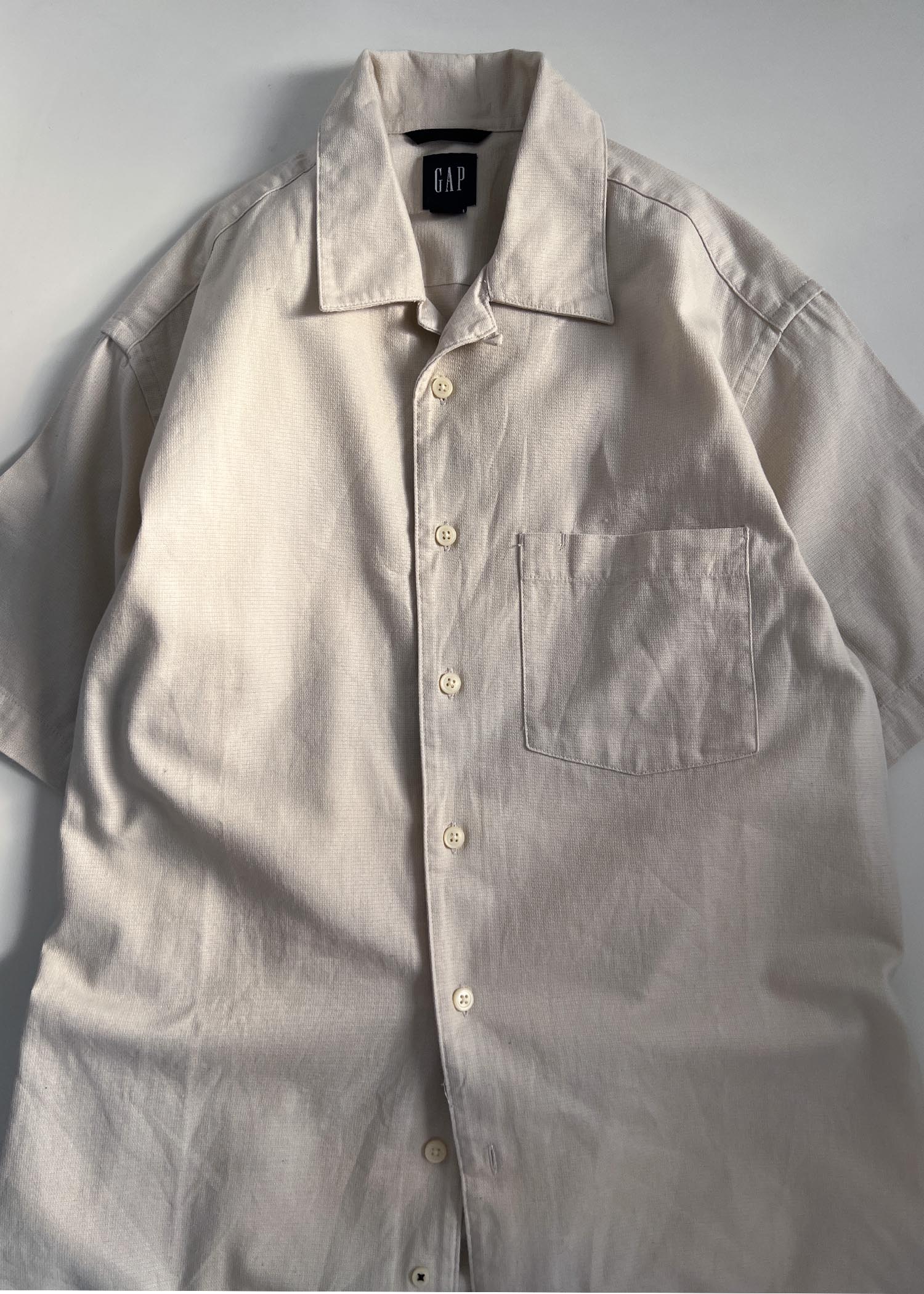 GAP open collar shirts