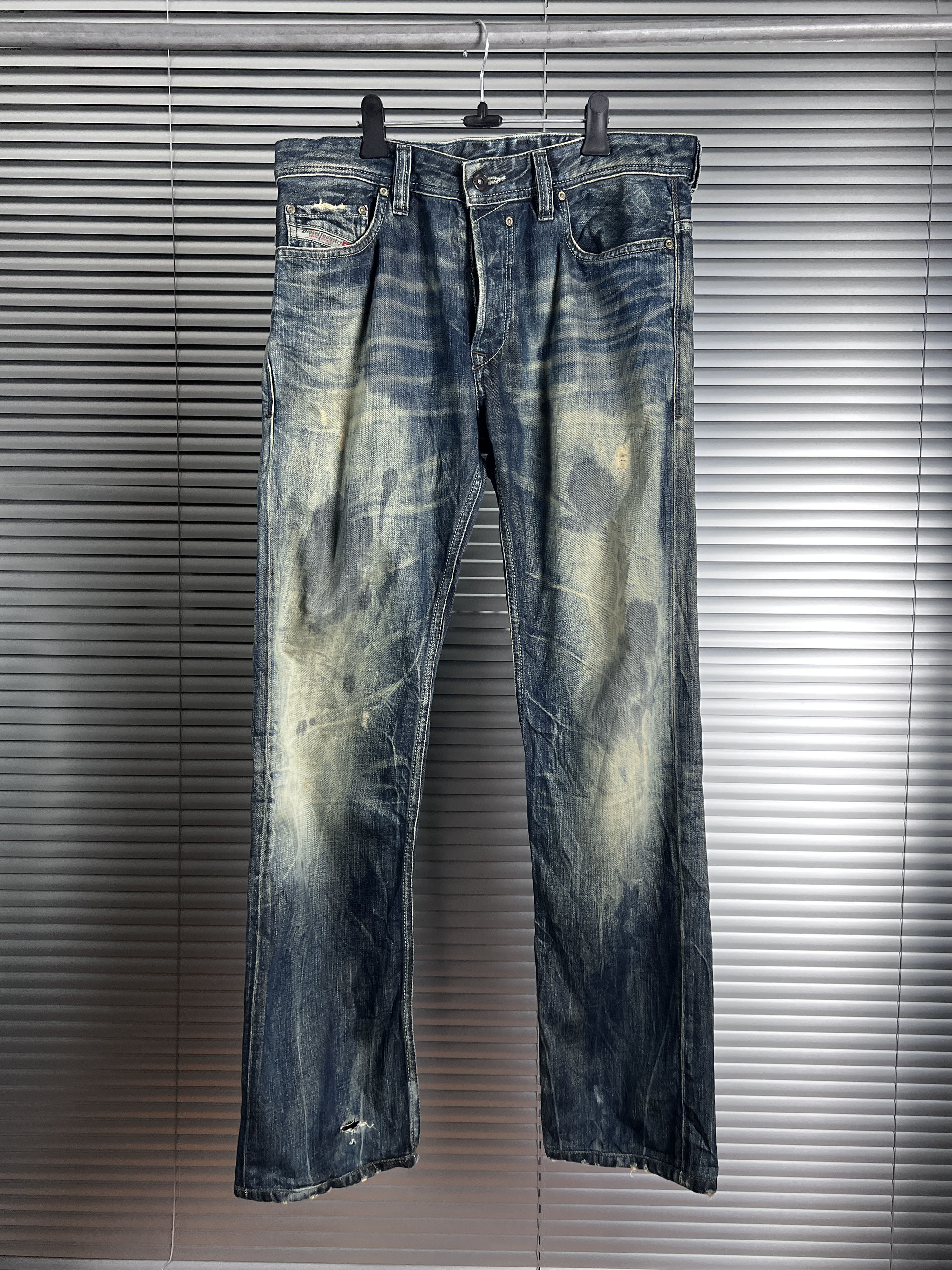 DIESEL dirty washing jean