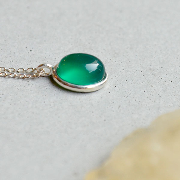 adore.green onyx