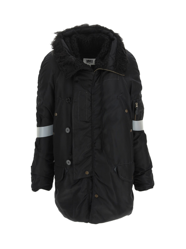 BLACK SPORTS PUFFER JACKET  MM6 블랙 스포츠 푸퍼 자켓 - 아데쿠베