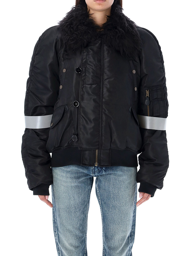 BLACK SPORTS PUFFER SHORT JACKET  MM6 블랙 스포츠 푸퍼 숏 자켓 - 아데쿠베