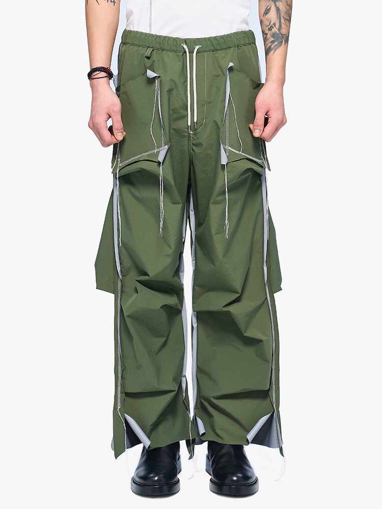 KHAKI CUTTING TUCK PANTS  설밤 카키 커팅 턱 팬츠 - 아데쿠베