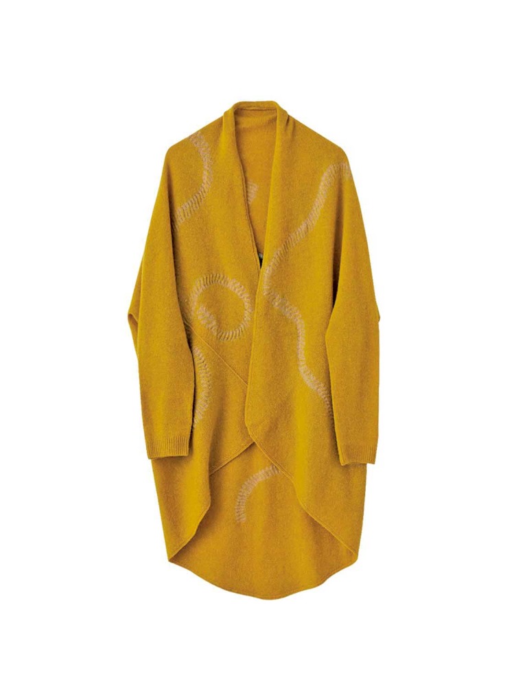 YELLOW CASHMERE SEAMLESS UPSIDE-DOWN CAPE  수주산 캐시미어 심리스 업사이드-다운 케이프 - 아데쿠베