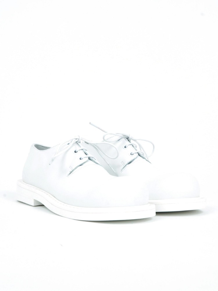 WHITE LOAFER  MM6 화이트 로퍼 - 아데쿠베