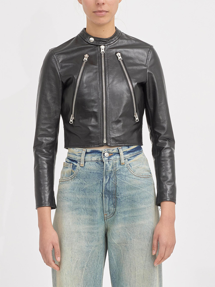 BLACK CROPPED LEATHER JACKET  MM6 블랙 크롭 레더 자켓 - 아데쿠베