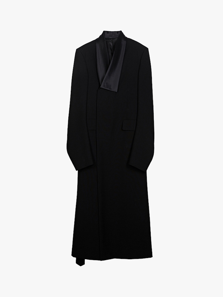 BLACK CONTRAST COLLAR LONG COAT  산쿠안즈 블랙 콘트라스트 칼라 롱 코트 - 아데쿠베