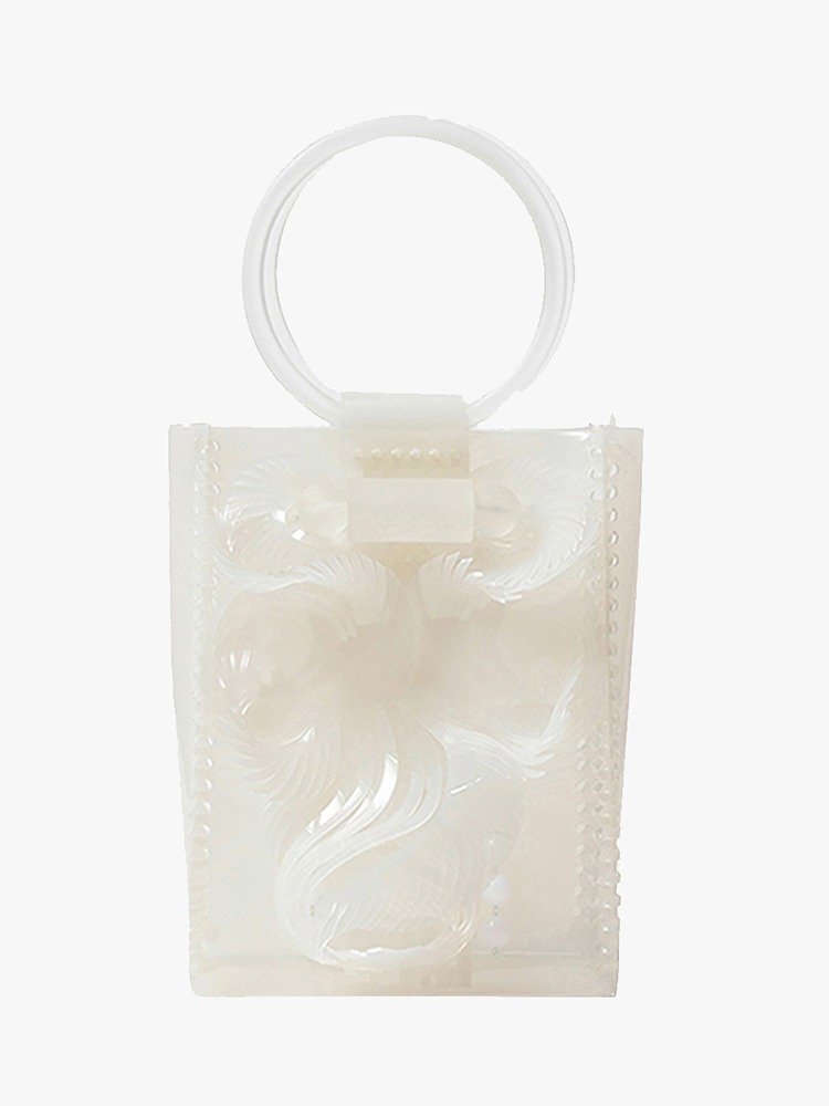 WHITE TRANSPARENT SCULPTURAL MINI HANDBAG  마메 쿠로구치 화이트 투명 조각 장식 미니 핸드백 - 아데쿠베