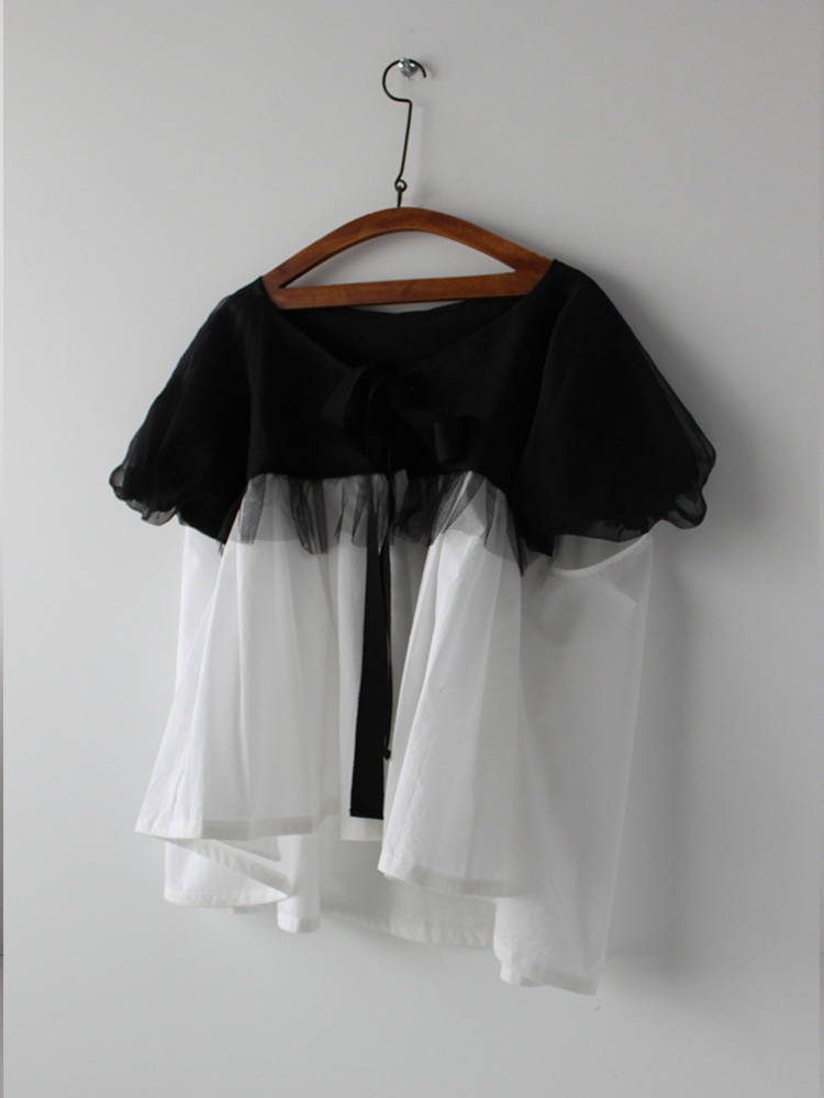 BLACK OFF WHITE AMPLE CONTRAST SILK SUMMER PAR-DESSUS  샹샹 루안 블랙 오프 화이트 앰플 배색 실크 섬머 파르드쉬 - 아데쿠베