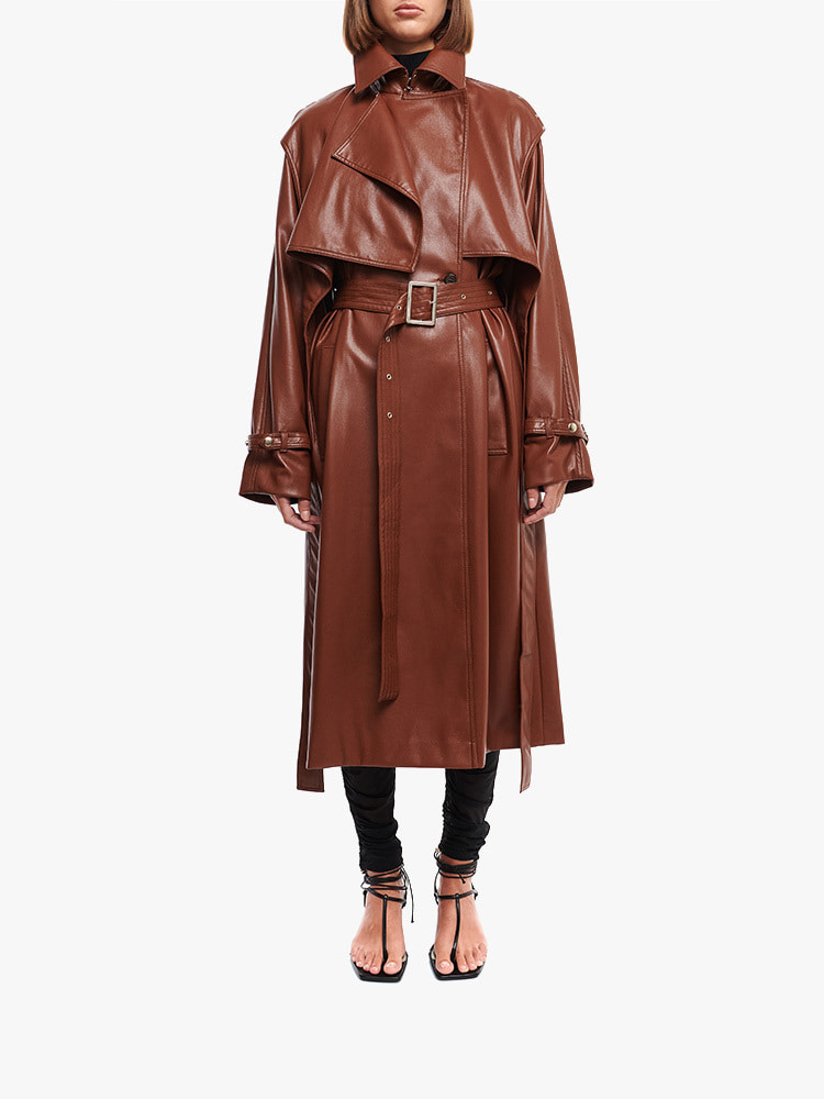 COGNAC FAUX LEATHER TRENCH COAT  보야로브스카야 꼬냑 페이크 레더 트렌치 코트 - 아데쿠베