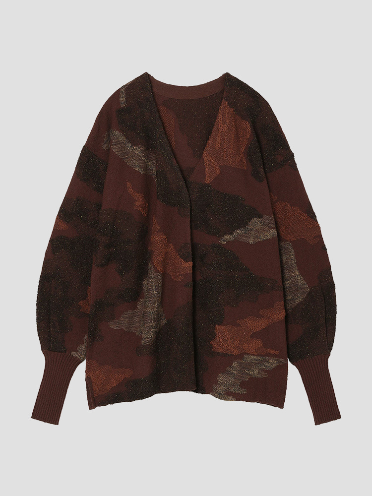 BROWN PILE JACQUARD KNITTED CARDIGAN  마메 쿠로구치 브라운 파일 자카드 니트 가디건 - 아데쿠베