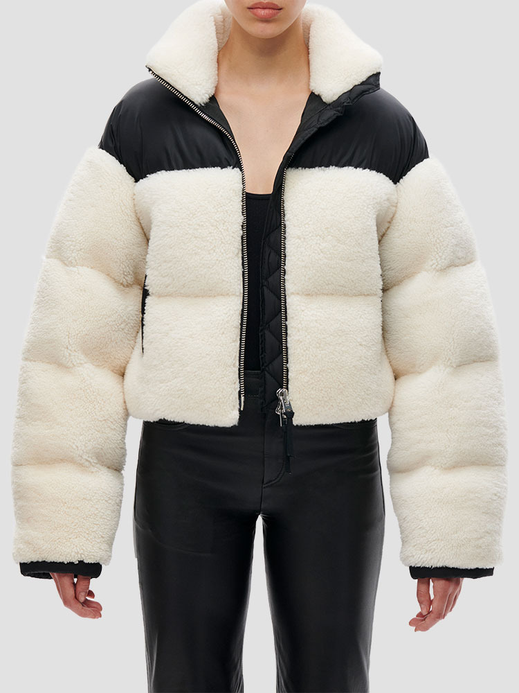 NATURAL WHITE BLACK MAYA SHEARLING PUFFER  쇼디치 스키 클럽 내추럴 화이트 블랙 마야 시어링 푸퍼 - 아데쿠베