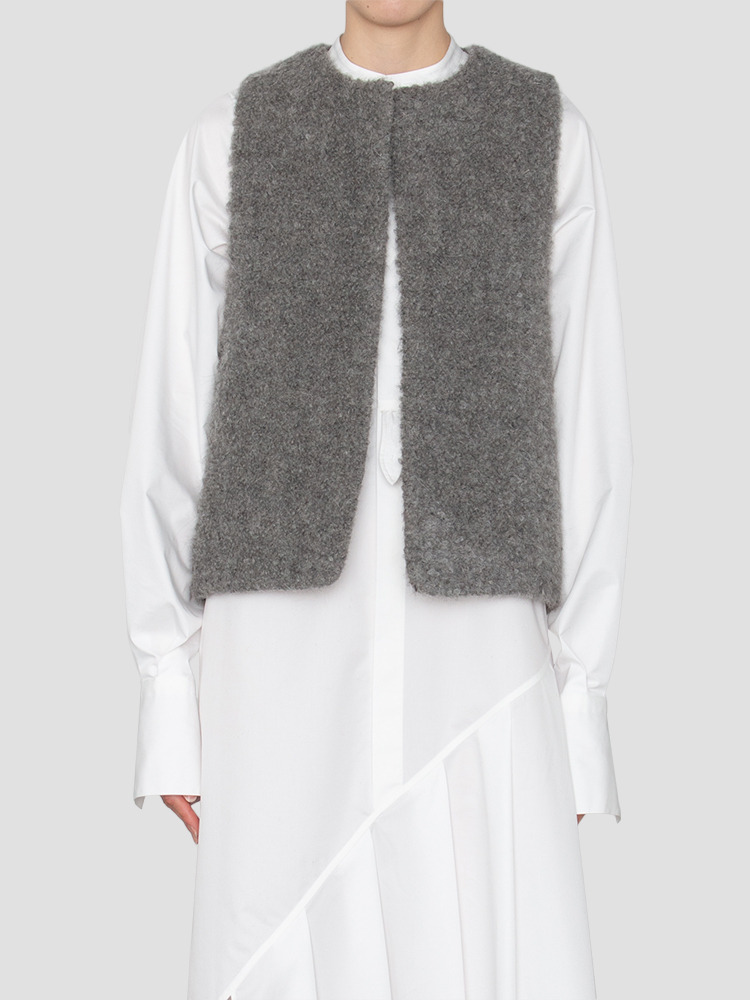 GRAY MOHAIR PILE VEST  하이크(HYKE) 그레이 모헤어 파일 베스트 - 아데쿠베